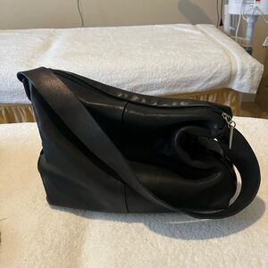 Leather shoulder bag